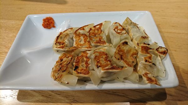 「博多ひとくち餃子　３８０円」@TOKYO豚骨BASE MADE by 博多一風堂 ペリエ海浜幕張店の写真