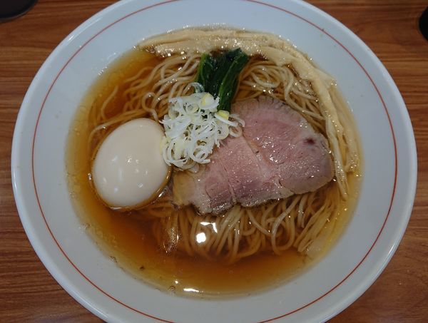 「白だし醤油ら～麺（ライ麦入りストレート麺）＋味玉」@ら〜麺 安至の写真