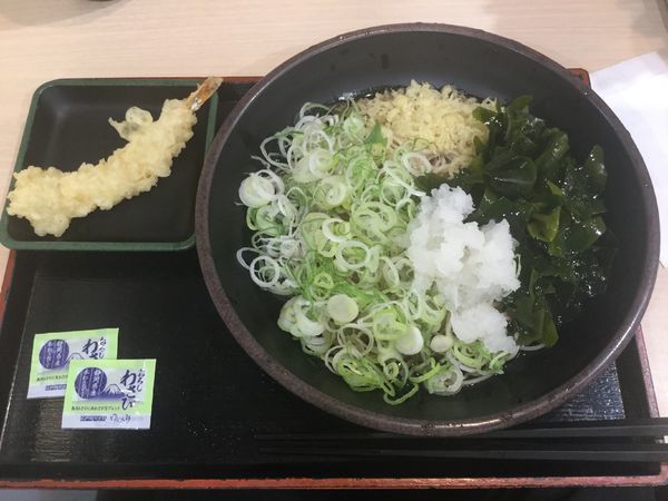 「朝そば鬼おろし・三陸わかめ変更、薬味多目+海老天(¥330)」@ゆで太郎 錦町店の写真