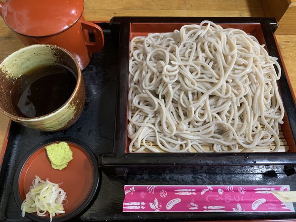 「ざるそば450+大盛100＝550円」@信州そば寿利庵の写真