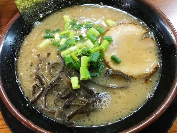 「ラーメン」@博多長浜らーめん ぼたんの写真