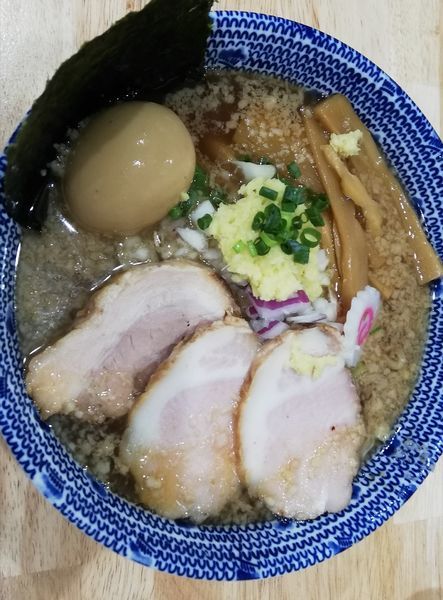 「特製にぼ助ラーメン千円（大盛無料）」@厳選煮干ラーメン 初代 にぼ助の写真