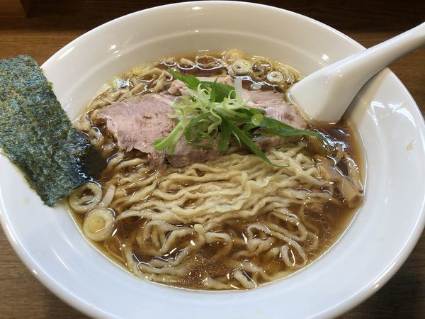 「醤油ラーメン大盛り」@らぁめん山と樹の写真