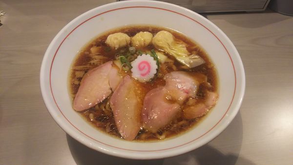 「特中華そば 1000円」@横浜中華そば 維新商店の写真