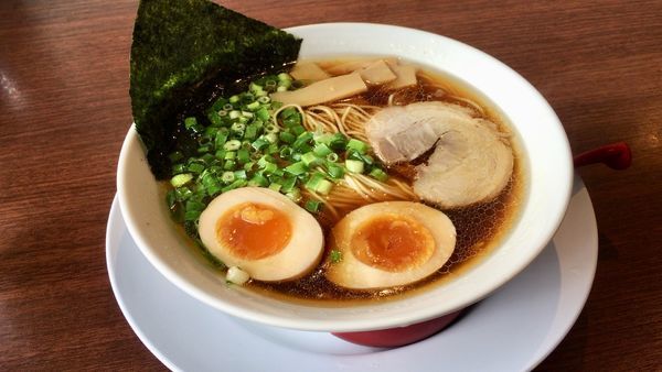 「貝だし醤油ラーメン」@ばってんラーメン 町田店の写真
