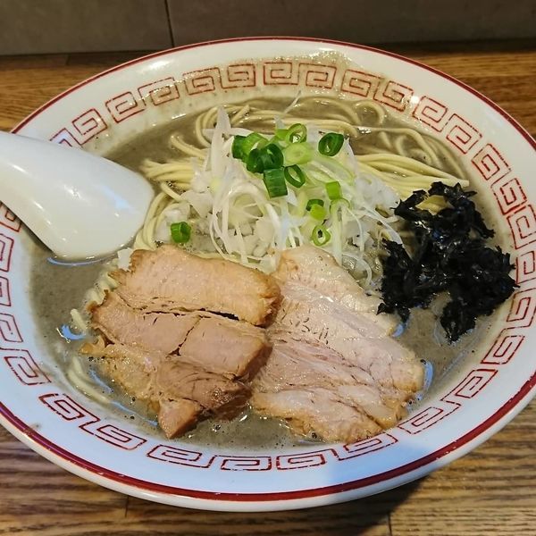 「極濃厚煮干そば」@煮干中華そば専門 煮干丸の写真