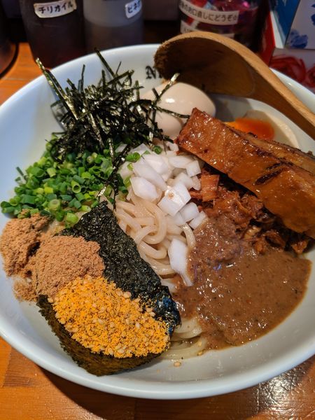 「贅沢油そば」@麺Dining Number Nine 09の写真