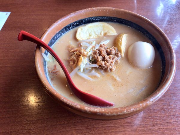 「北海道味噌らーめん 煮卵追加」@麺場 田所商店 籠原店の写真