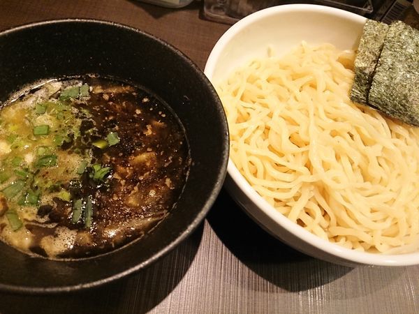 「鶏白湯つけ麺 大 焦がし」@麺屋 真白の写真