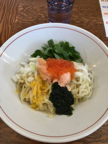 「サーモンとイクラと生のりと山葵の和えそば」@拉麺 イチバノナカの写真