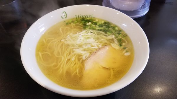 「鶏そば塩」@鶏そば 日和-Hiyori-の写真