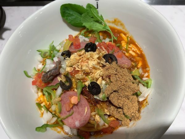 「ピザソバ850円」@ajito ism shinjuku baseの写真