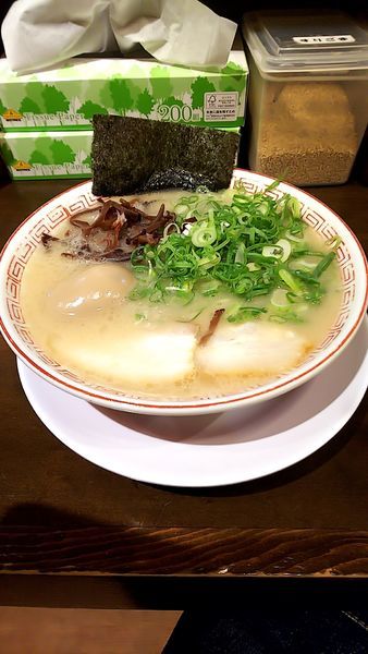 「ネギラーメン+味玉」@博多長浜ラーメン フクフクの写真