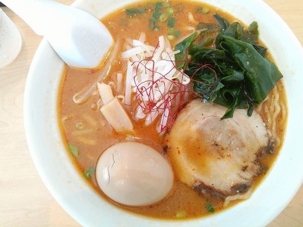 「コクうま味噌らーめん＋味付玉子」@らーめん酒房 GOCHIの写真