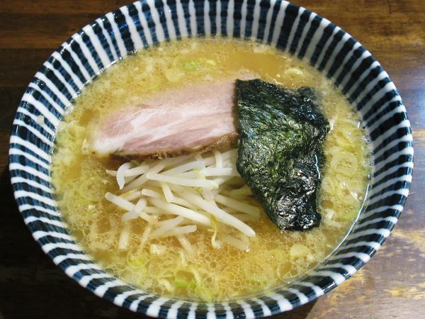 「らぁめん（600円）」@らぁめん めんやの写真