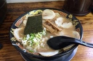 「豚骨ラーメン」@やけっぱちの写真