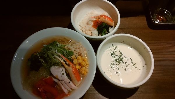 「蟹出汁冷やし和えそば　サイドライス付き　1500円」@つけ麺 一燈の写真