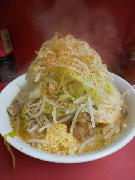 「小ラーメン豚入り」@ラーメン二郎 ひばりヶ丘駅前店の写真