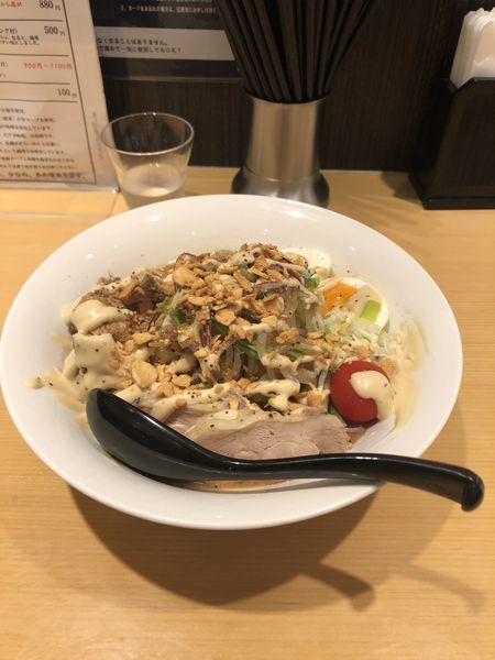 「冷やしガリマヨまぜそば」@ど・みそ グランデュオ立川店の写真