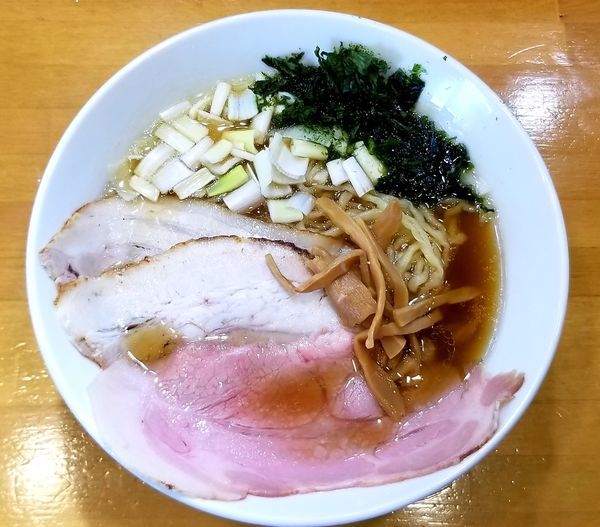 「しょうゆ中華そば」@自家製中華そば 麺の虜の写真
