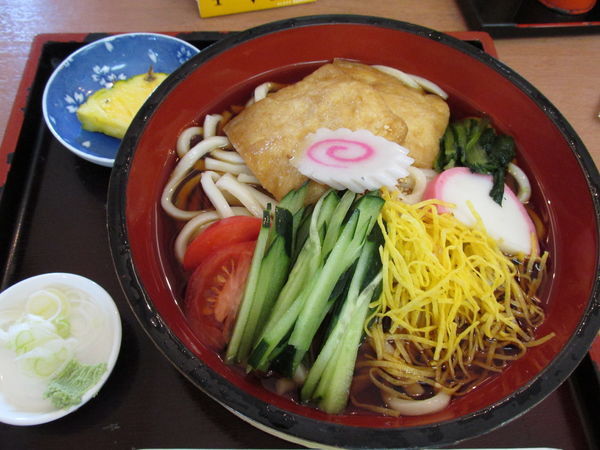 「冷やしきつねうどん　「700円」」@やなぎ家 小渕本店の写真