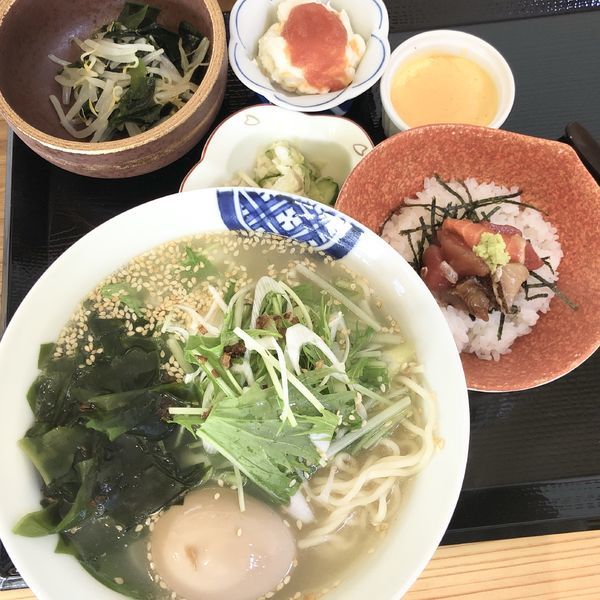 「鯛ラーメン（ミニ海鮮丼付）＋アイスコーヒー」@旬彩和食 よし田の写真