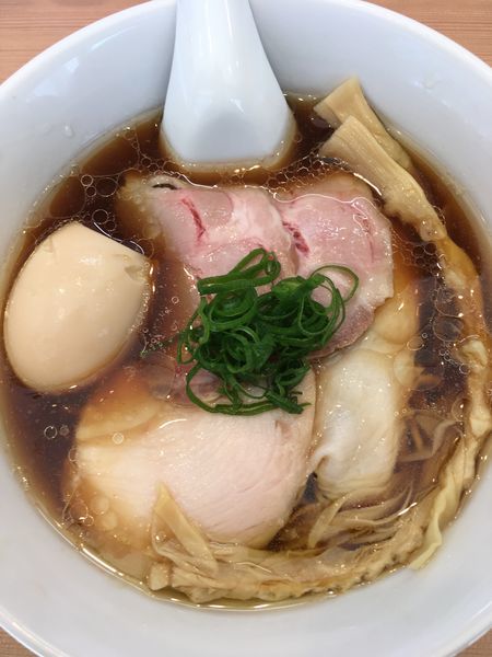 「らぁ麺」@らぁ麺 はやし田 横浜店の写真