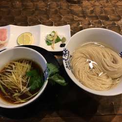 昆布水つけ麺