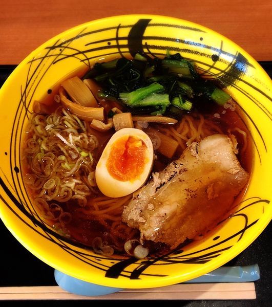 「あぶり麦豚ラーメン」@炙りチャーシューラーメン 口福軒の写真