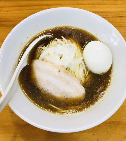 「中華ソバ(トッピング 味玉)850円」@煮干中華ソバ イチカワの写真