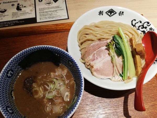 「濃厚鶏豚骨つけ麺」@別邸たけ井 なんばラーメン一座店の写真