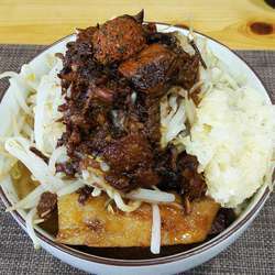 又二郎ちょい辛 850円＋やさい増し 50円