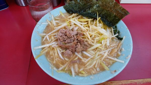 「ネギラーメン＋ネギ増し￥750-(太麺)」@ラーメンショップ 牛久結束店の写真
