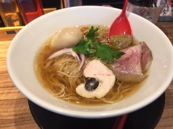 「中華そば（蛤出汁）730円＋味玉」@中華そば 鷸の写真