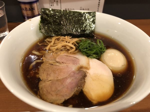 「味玉醤油」@自家製手もみ麺 鈴ノ木の写真