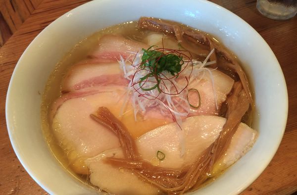 「特製塩ラーメン」@ラーメン屋 トイ・ボックスの写真