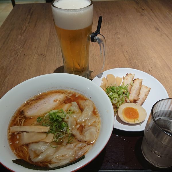 「ワンタン麺730円、カドヤ晩酌セット500円」@カドヤ食堂 阪神梅田店の写真