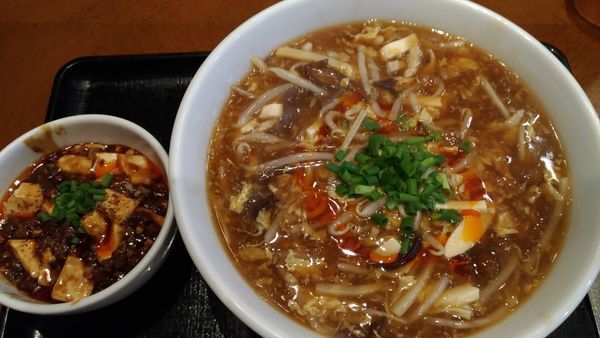 「サンラータンメン」@中華香彩 JASMINE 口福厨房 日本橋店の写真