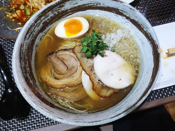 「石釜あご出汁麺　980円」@西山屋の写真