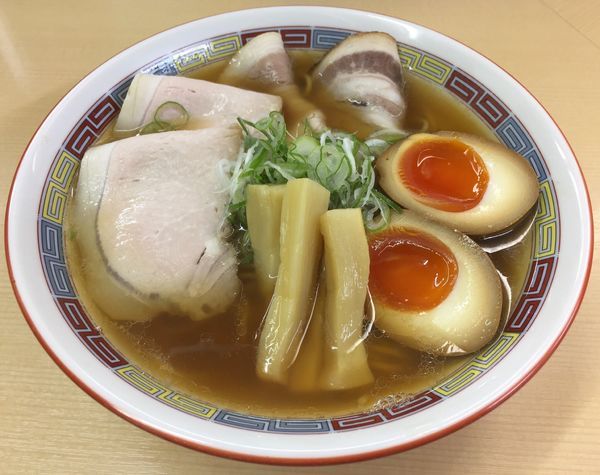 「特製煮干しらーめん」@煮干鰮らーめん 圓の写真