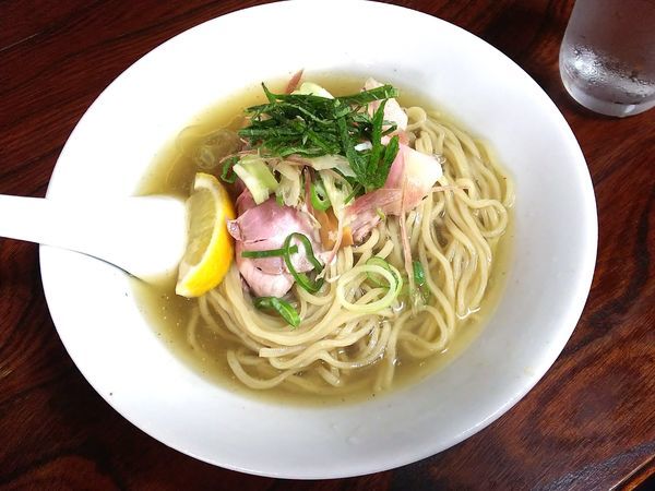 「【限定】冷やしあっさりうるめ煮干そば　850円」@と多゛食堂の写真