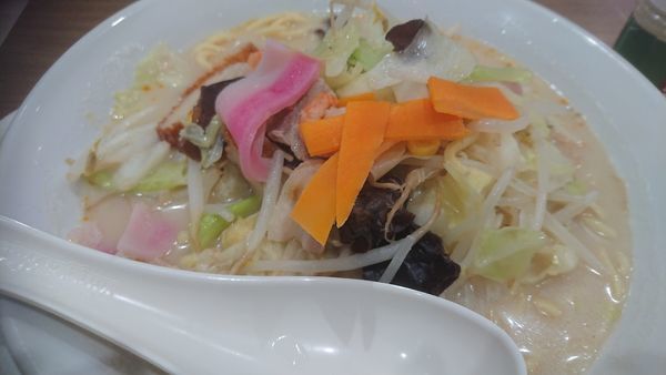 「野菜たっぷりちゃんぽん＊大盛り」@長崎ちゃんぽん リンガーハット ララガーデン川口店の写真