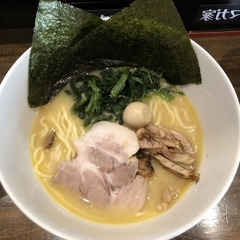 横浜家系ラーメン クマガ家の画像