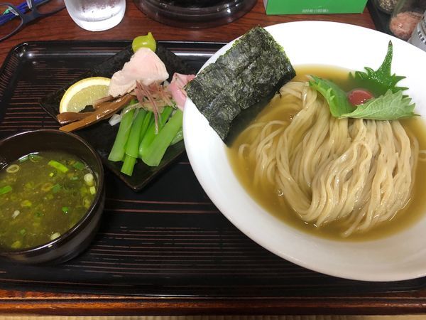 「【限定】昆布水冷製そば with 煮干ダレ900円」@と多゛食堂の写真