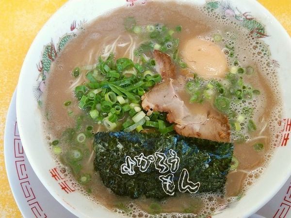 「煮たまごラーメン」@よかろうもんの写真