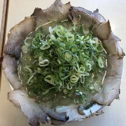 Wチャーシューラーメン＋ネギ大盛トッピング