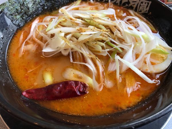 「嵐げんこつバリ辛ラーメン（味噌）シャキネギ」@らあめん花月嵐 ひたちなか高場店の写真