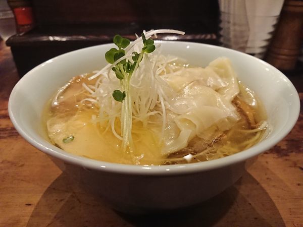 「ワンタン塩そば」@中華そば しば田の写真