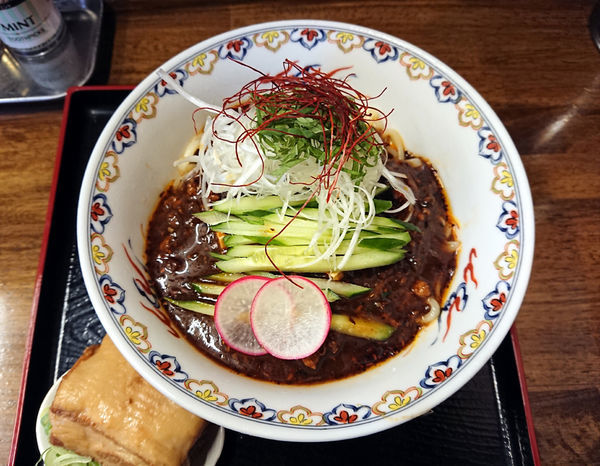 「限定 冷やし麻婆麺+紅焼肉」@辛っとろ麻婆麺 あかずきん 蒲田店の写真