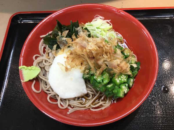 「冷やしオクラとろろそば(¥450)」@名代 富士そば 荻窪北口店の写真